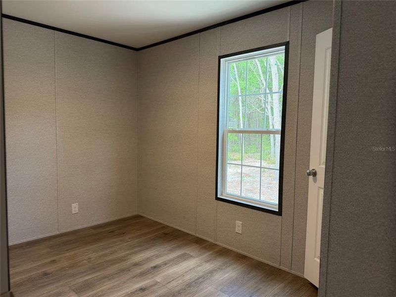 Spacious, unfurnished interior of a new home in , Bronson (Image 9).