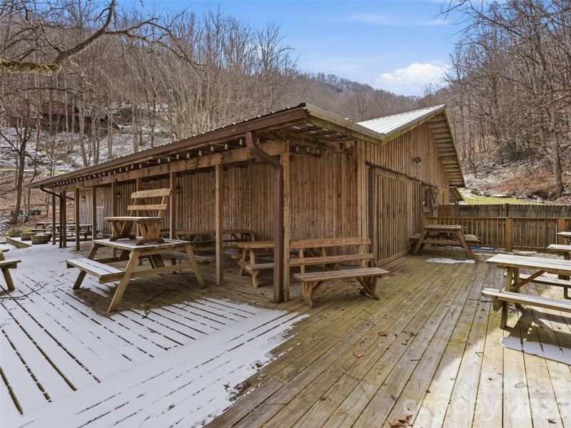 Community amenities in , Maggie Valley (Image 9).