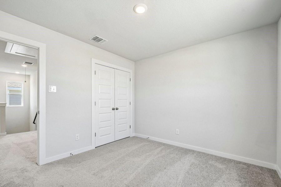 Spacious, unfurnished interior of a new home in Eastwood at Sonterra, Jarrell (Image 33).