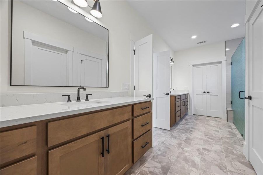 Furnished interior view inside a new home in , Martin (Image 7).