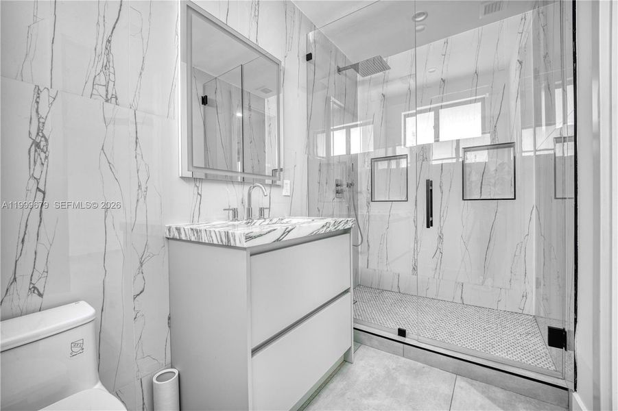 Furnished interior view inside a new home in , Fort Lauderdale (Image 48).
