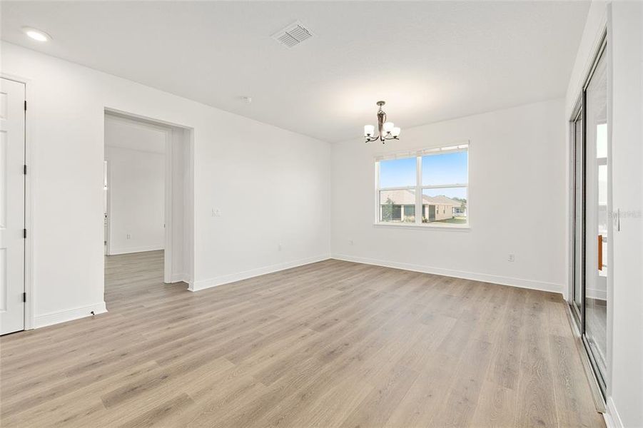 Spacious, unfurnished interior of a new home in , Ocala (Image 35).