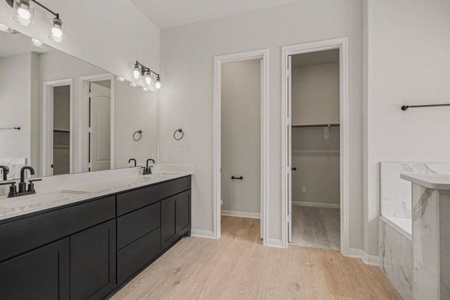 Furnished interior view inside a new home in Encino Estates, Dayton (Image 12).