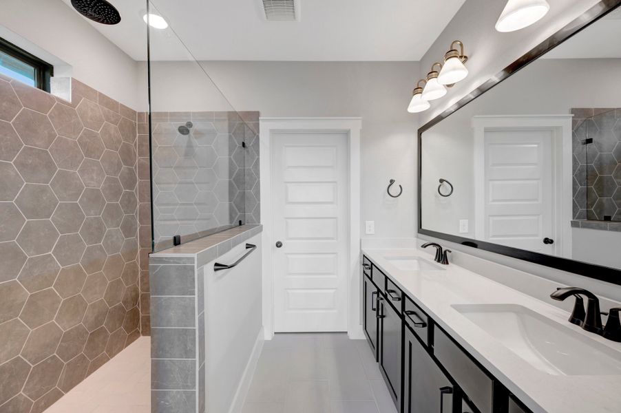 Owner's Bath Owner's Bath