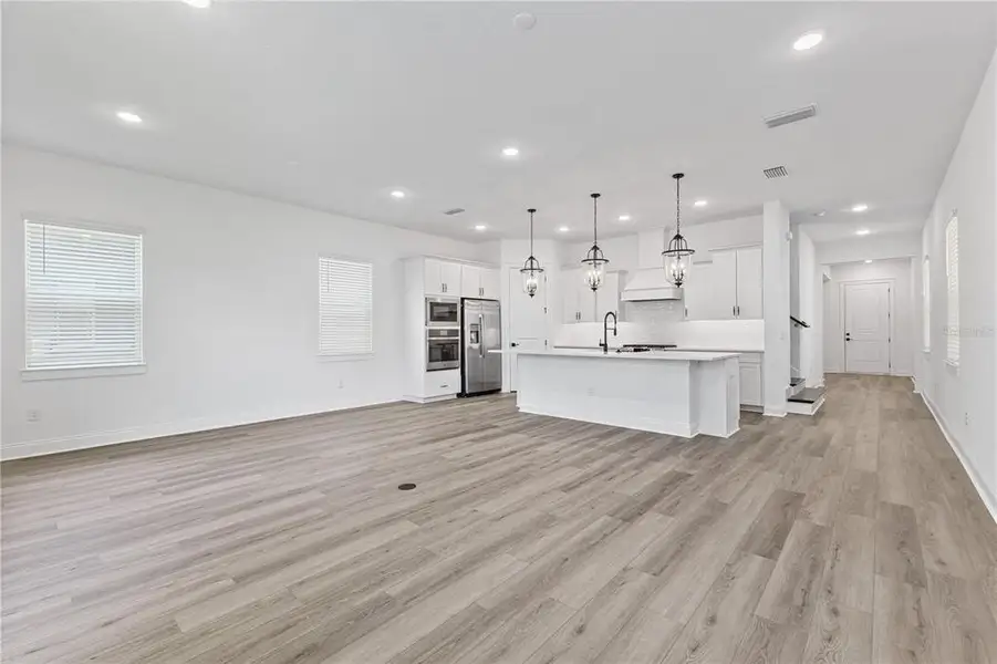 Spacious, unfurnished interior of a new home in Osprey Ranch, Winter Garden (Image 30).