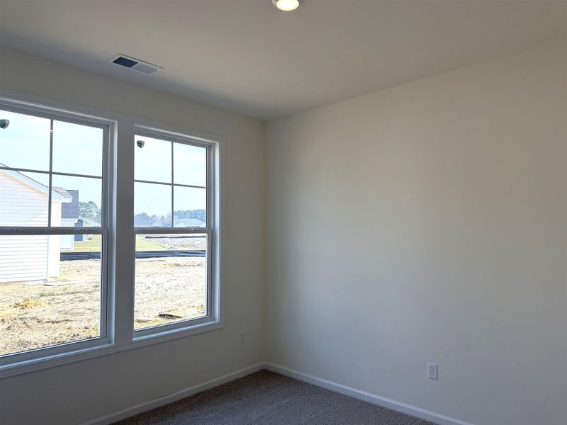 Spacious, unfurnished interior of a new home in King Farm Estates, Aynor (Image 14).