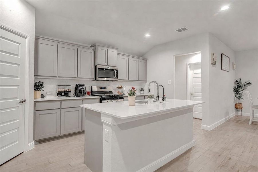 Furnished interior view inside a new home in Legado, Cleburne (Image 7). Furnished interior view inside a new home in Legado, Cleburne (Image 7).