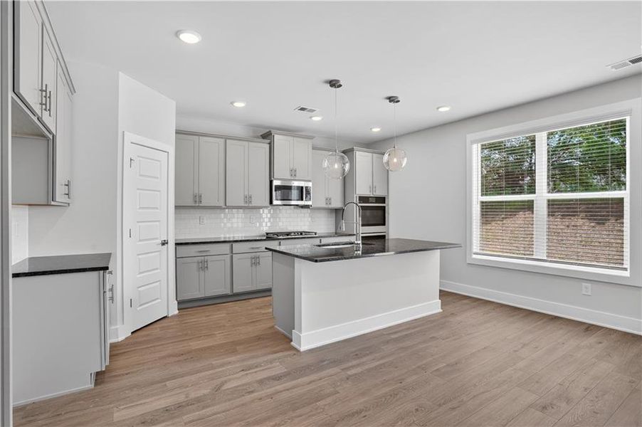 Furnished interior view inside a new home in , Villa Rica (Image 12).