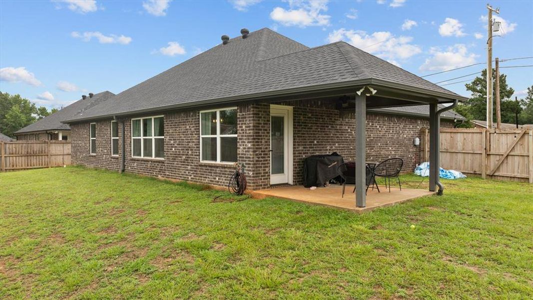 Image 20 of a home in .