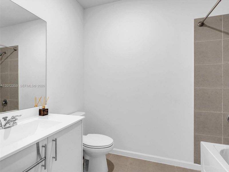 Furnished interior view inside a new home in , Homestead (Image 45).