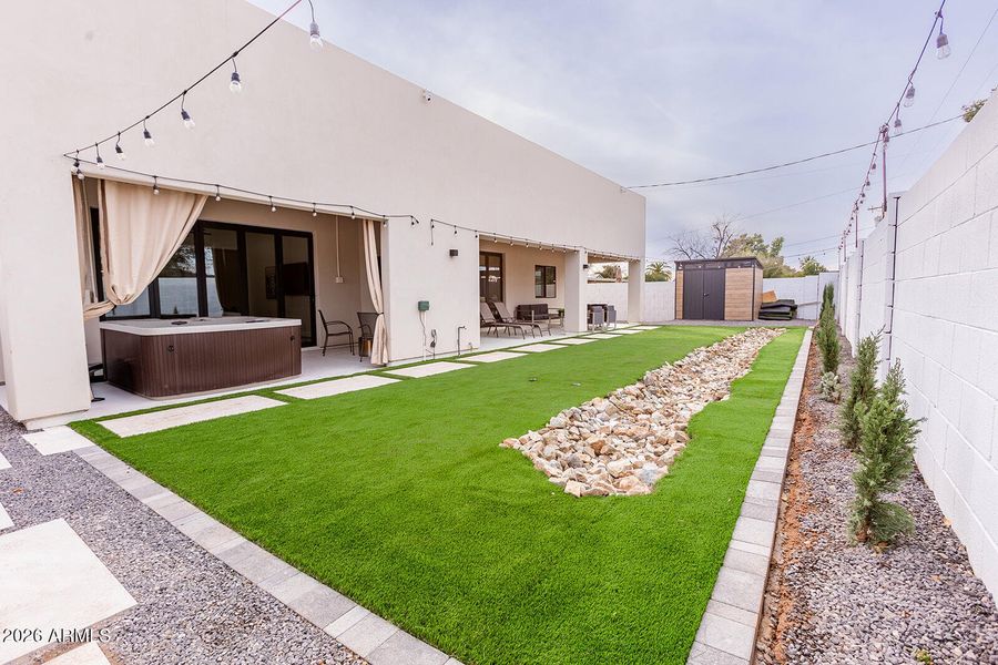 2536 E Indianola Ave-81