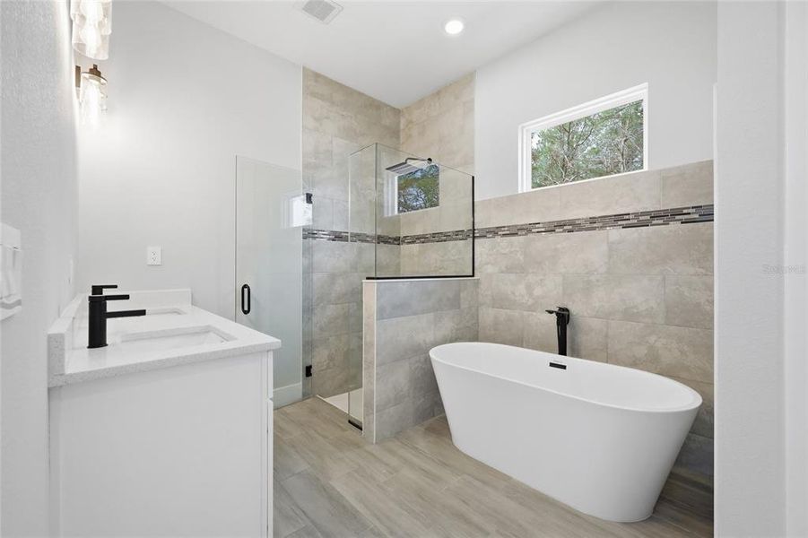 Furnished interior view inside a new home in , Ocala (Image 6).