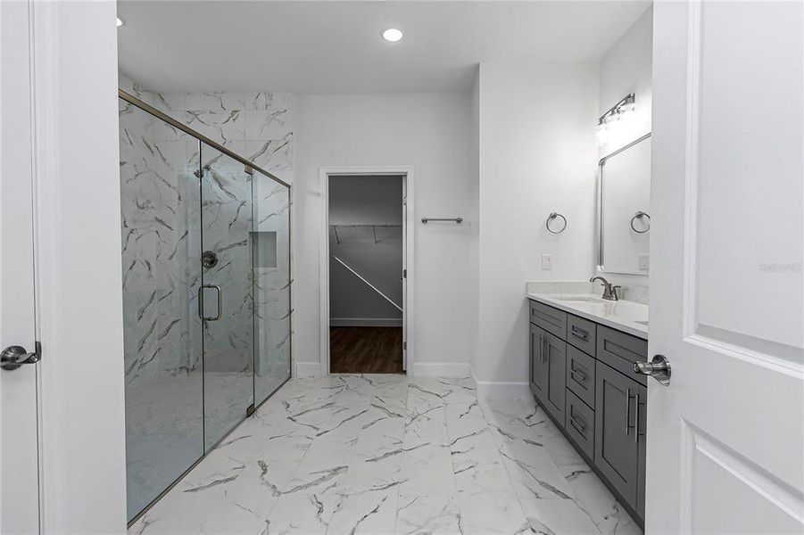 Furnished interior view inside a new home in , Ocala (Image 8).