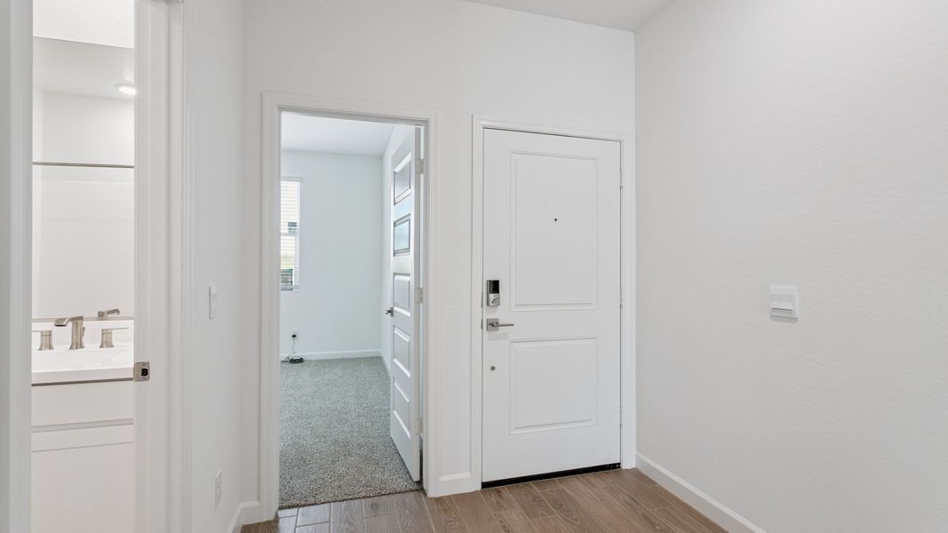 Spacious, unfurnished interior of a new home in Del Rio Ranch, Avondale (Image 15).