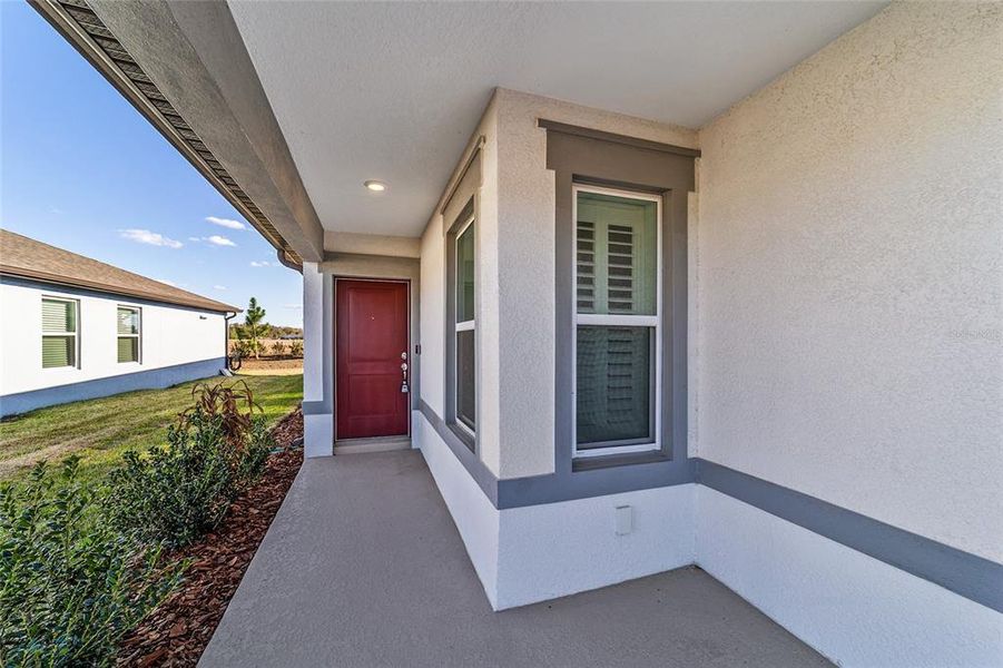 Exterior details and patio area of a home in , Ocala (Image 3).