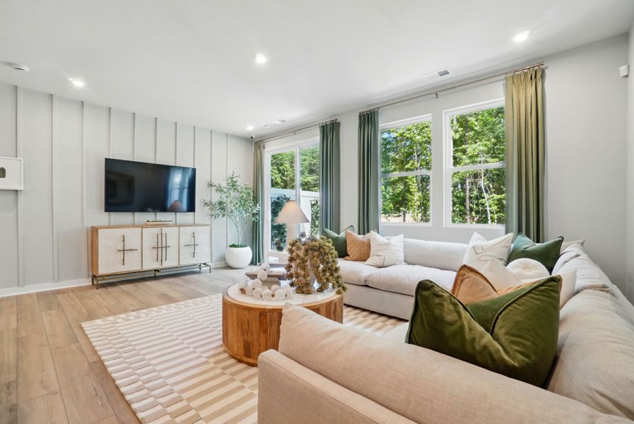 Photo representation of the Aurora plan. Colors, finishes and options will vary.