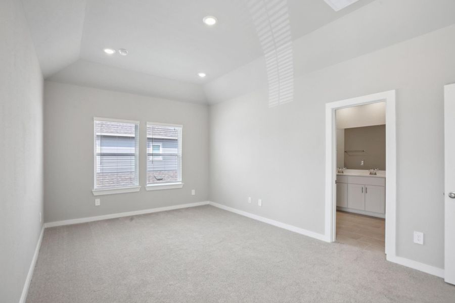 Spacious, unfurnished interior of a new home in Spring Brook Village - City Series, Houston (Image 21).