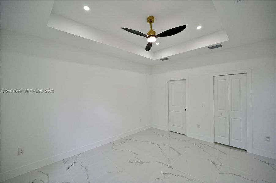 Spacious, unfurnished interior of a new home in , Lehigh Acres (Image 40).