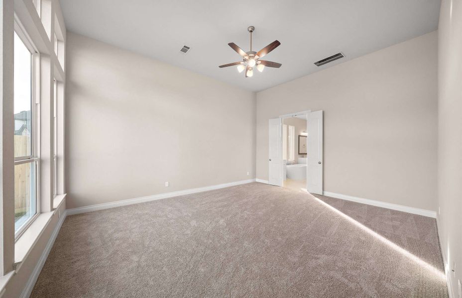 Representative unfurnished interior of a home built from the 3070 by Ravenna Homes in The Highlands 55′, Porter (Image 30).
