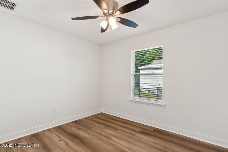Spacious, unfurnished interior of a new home in , Jacksonville (Image 12).