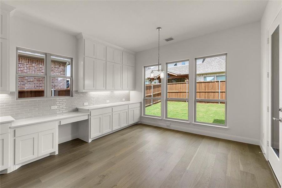 Furnished interior view inside a new home in Gideon Grove, Phase 2, Rockwall (Image 10). Furnished interior view inside a new home in Gideon Grove, Phase 2, Rockwall (Image 10).
