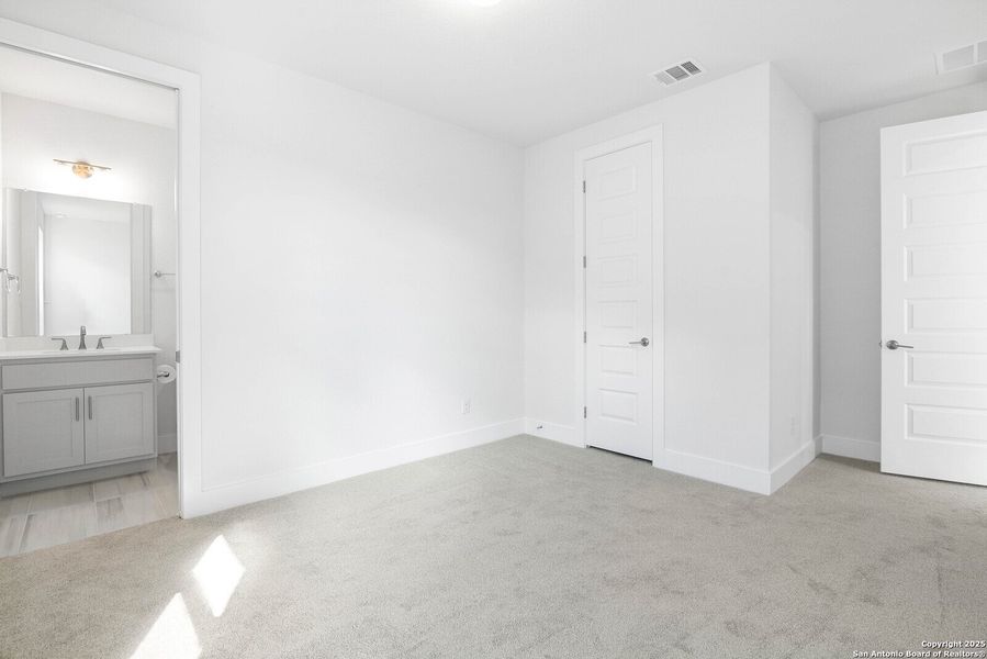 Spacious, unfurnished interior of a new home in Arbors at Fair Oaks, Boerne (Image 21). Spacious, unfurnished interior of a new home in Arbors at Fair Oaks, Boerne (Image 21).