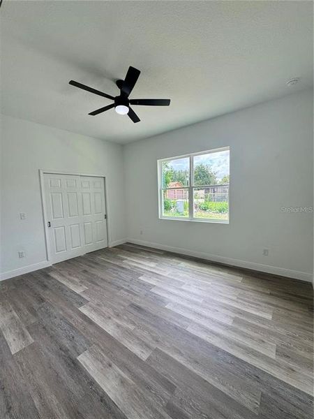 Spacious, unfurnished interior of a new home in , Ocala (Image 37).