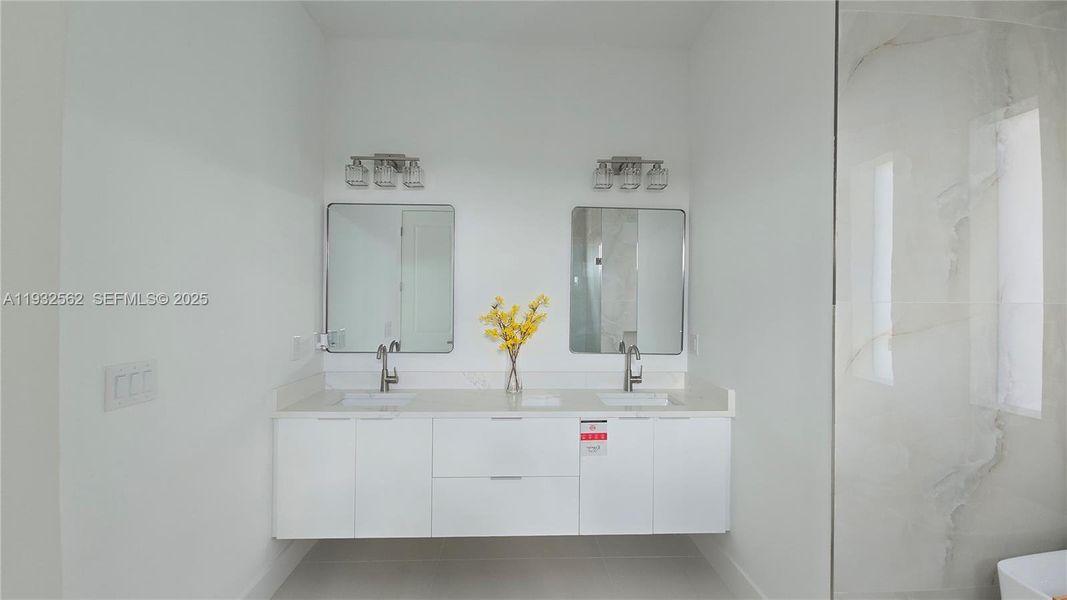 Image 46 of a home in .