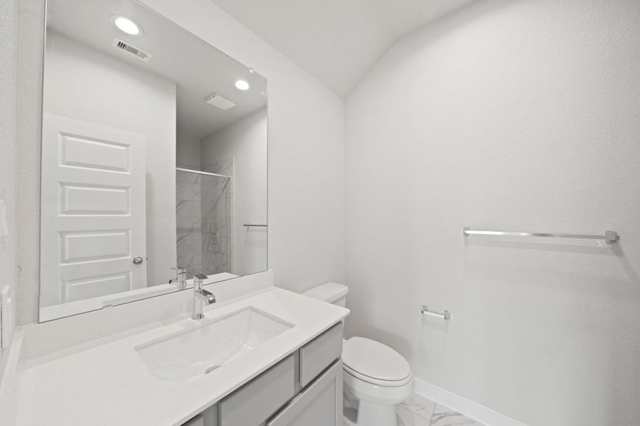 Furnished interior view inside a new home in Briarwood Crossing, Rosenberg (Image 7).