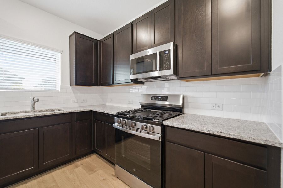 Furnished interior view inside a new home in Westridge, McKinney (Image 8).