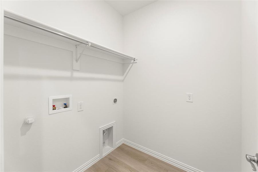 Spacious, unfurnished interior of a new home in Edgewater, Fate (Image 30). Spacious, unfurnished interior of a new home in Edgewater, Fate (Image 30).