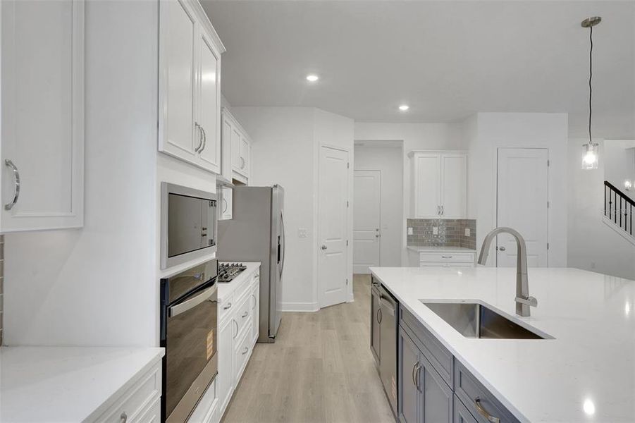 Furnished interior view inside a new home in Palms at Windermere, Windermere (Image 7).