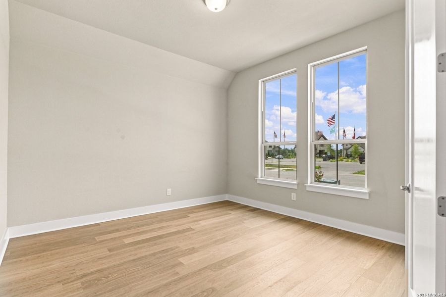 Spacious, unfurnished interior of a new home in Legacy at Lake Dunlap, New Braunfels (Image 41). Spacious, unfurnished interior of a new home in Legacy at Lake Dunlap, New Braunfels (Image 41).
