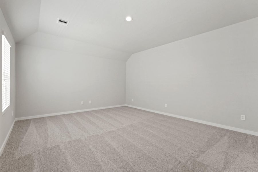 Spacious, unfurnished interior of a new home in Grand Oaks Village, Houston (Image 19). Spacious, unfurnished interior of a new home in Grand Oaks Village, Houston (Image 19).