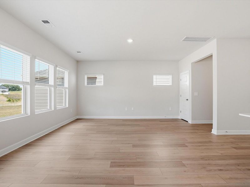 Spacious, unfurnished interior of a new home in Village at White Pine, Pendleton (Image 13). Spacious, unfurnished interior of a new home in Village at White Pine, Pendleton (Image 13).