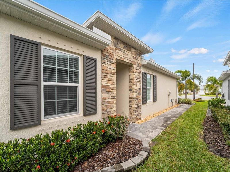 Exterior details and patio area of a home in , Port Charlotte (Image 32).