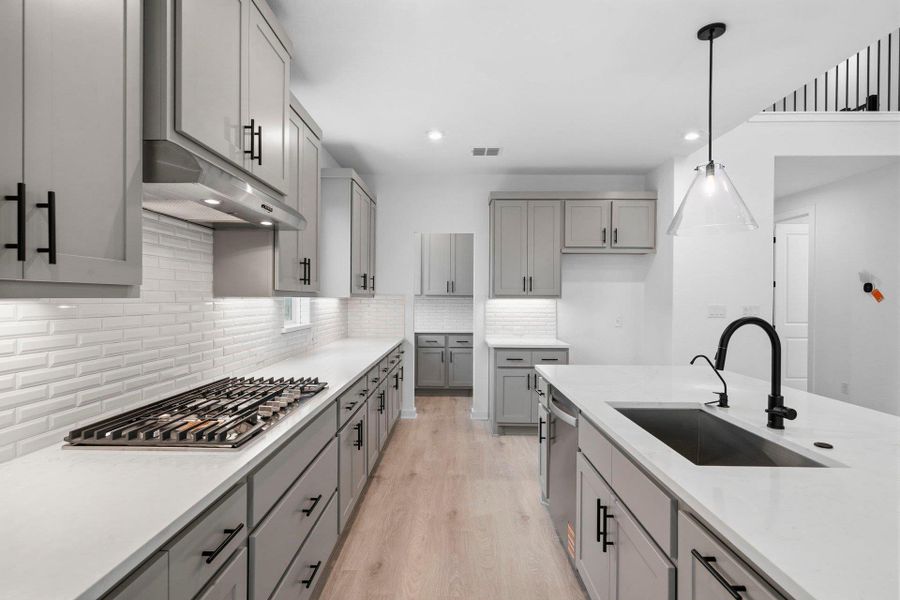 Stunning finishes in Light & Bright Kitchen