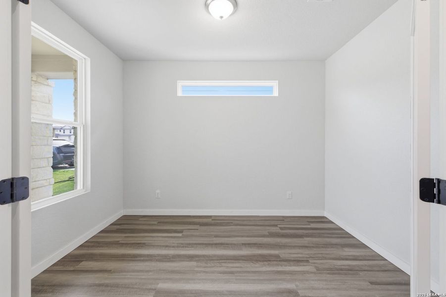 Spacious, unfurnished interior of a new home in The Meadows at Hunters Ranch, San Antonio (Image 27).