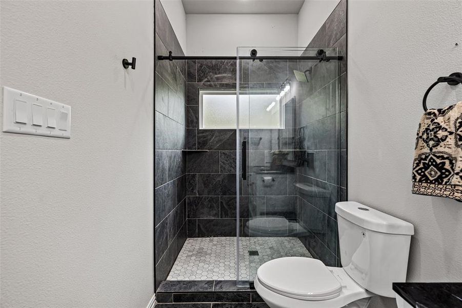Furnished interior view inside a new home in , Granbury (Image 11).