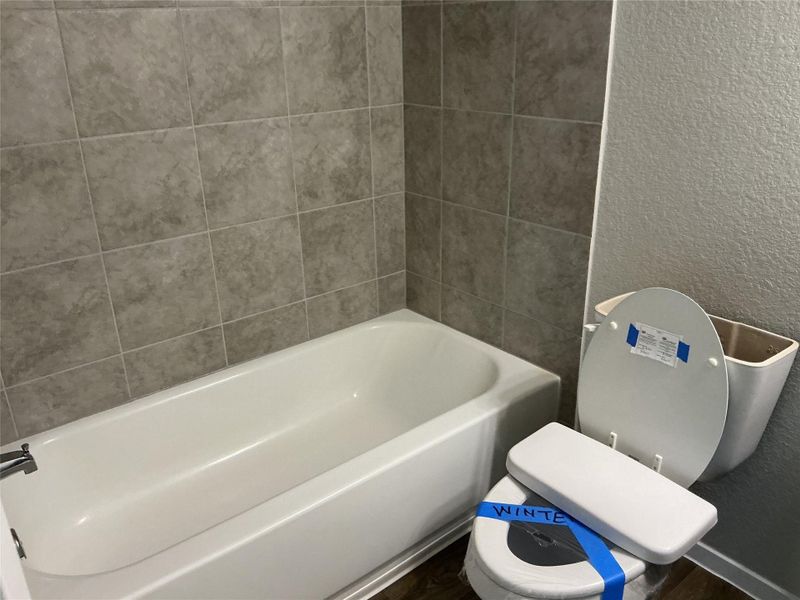 Furnished interior view inside a new home in Harvest Ridge, Elgin (Image 5).