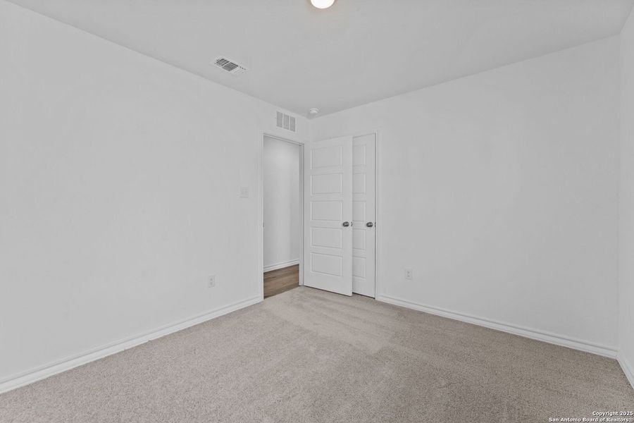 Spacious, unfurnished interior of a new home in Meadows at Clear Springs, New Braunfels (Image 27). Spacious, unfurnished interior of a new home in Meadows at Clear Springs, New Braunfels (Image 27).