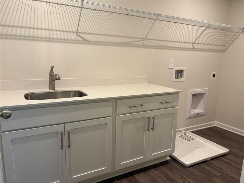 Furnished interior view inside a new home in Riverwood, Dallas (Image 40).