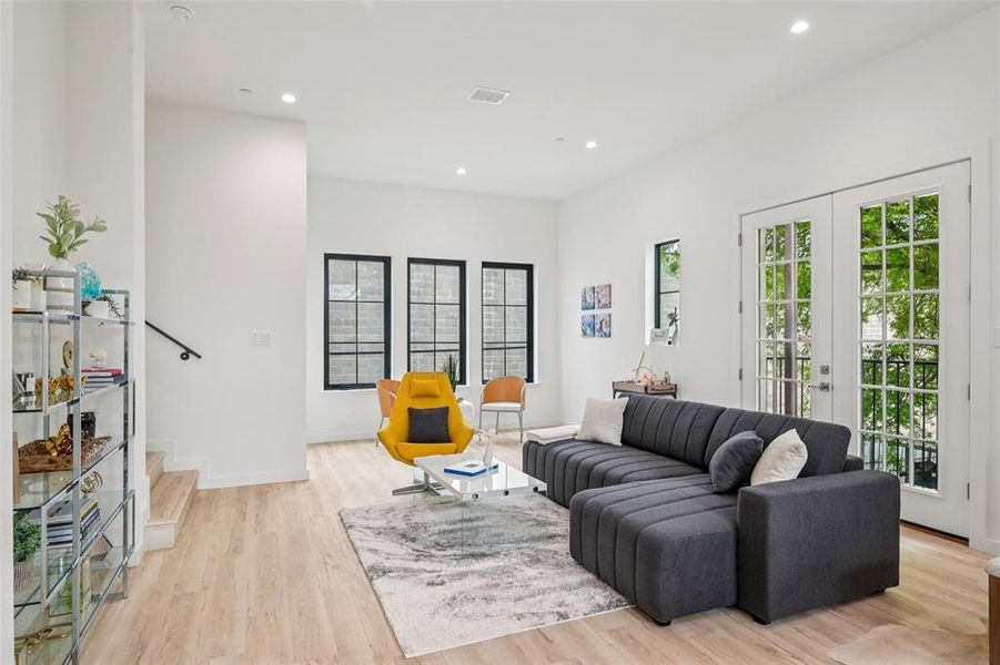 Furnished interior view inside a new home in , Dallas (Image 8).