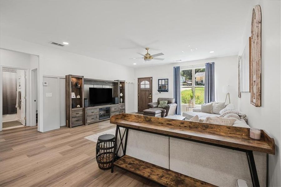 Furnished interior view inside a new home in , Atlanta (Image 14).