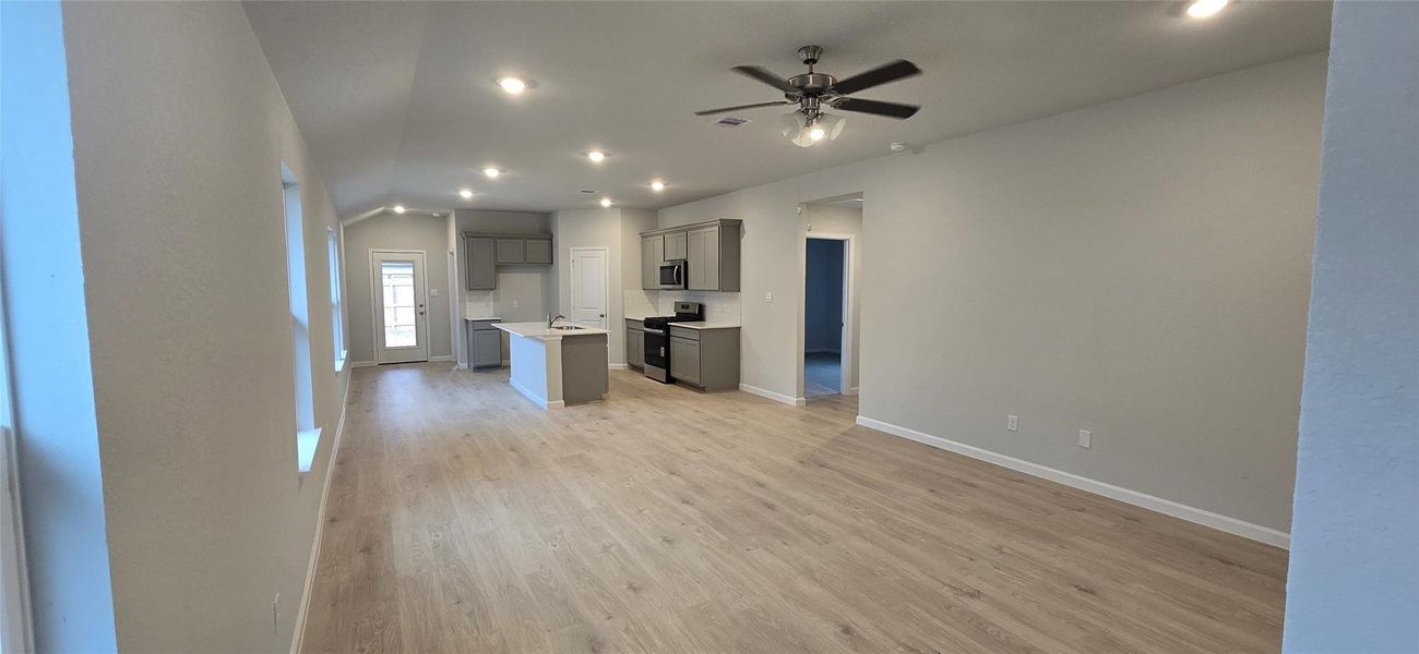 Spacious, unfurnished interior of a new home in Midtown Reserve, College Station (Image 5). Spacious, unfurnished interior of a new home in Midtown Reserve, College Station (Image 5).