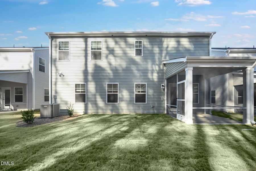 SUN_SherriDowns_Pic_Tessa-3