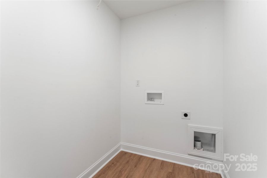 Image 34 of a home in .