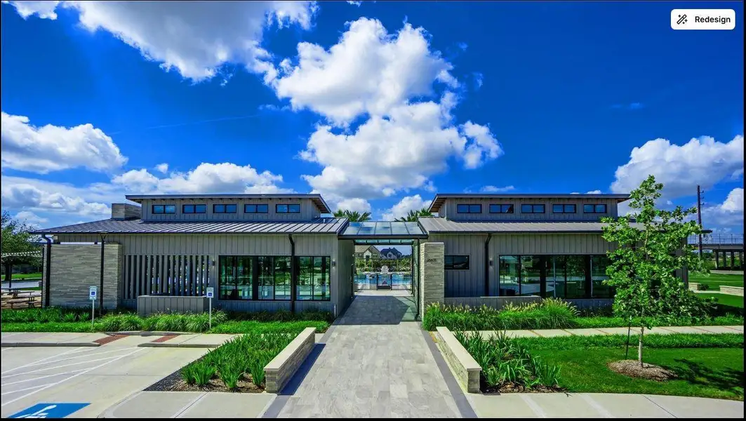 Community amenities in Candela, Richmond (Image 5).