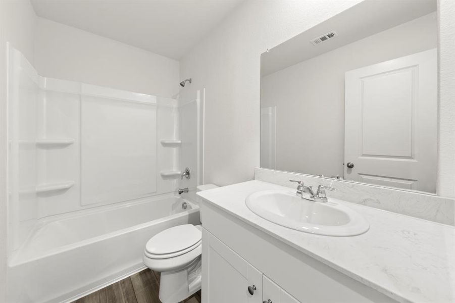 15. 14143 Donohue - 2ND Bath 15. 14143 Donohue - 2ND Bath