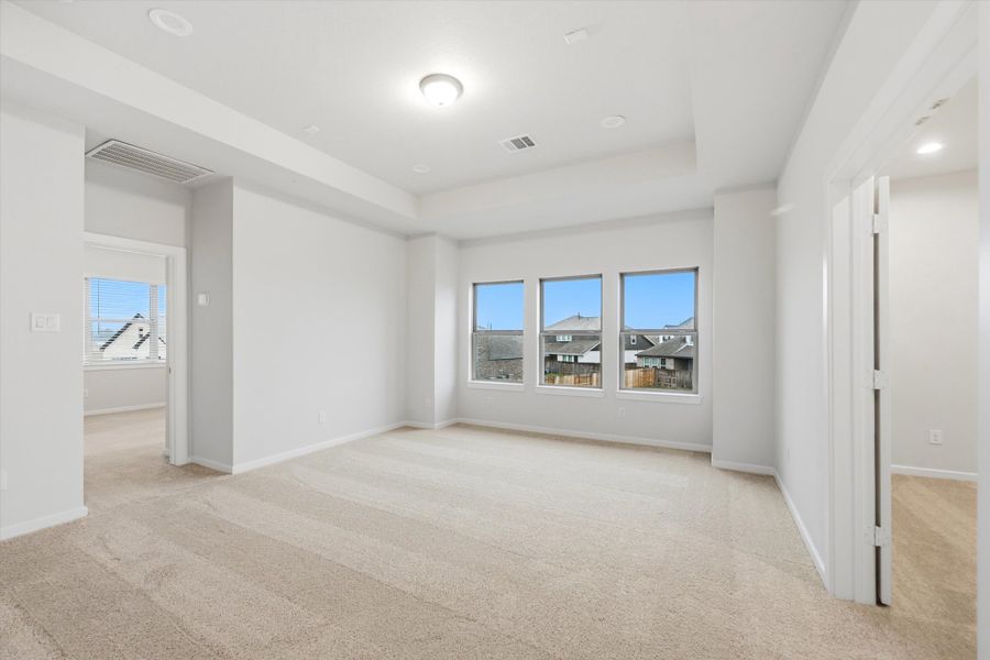 Spacious, unfurnished interior of a new home in Canterra Creek  60', Rosharon (Image 48).